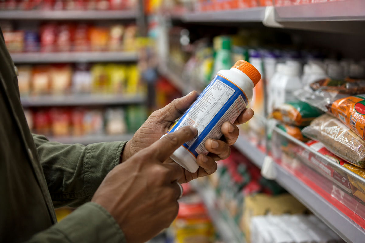 Label Padhega India campaign: Why this is hitting a nerve now — editorial illustration for FoodPharmer 5 foods that fool you: The definitive label guide