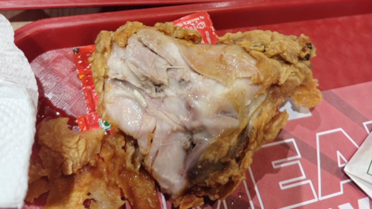 ‘Maggot in chicken’: Greater Noida customer shares video alleging food contamination at KFC outlet
